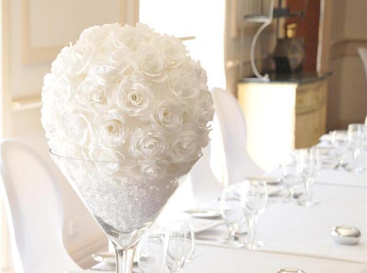 هتل The Carrington