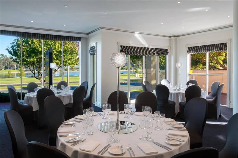 هتل The Carrington