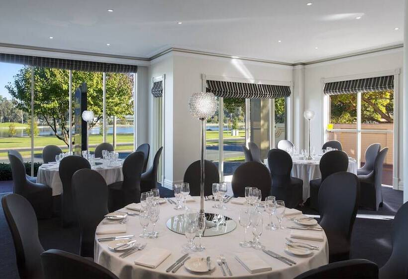 هتل The Carrington