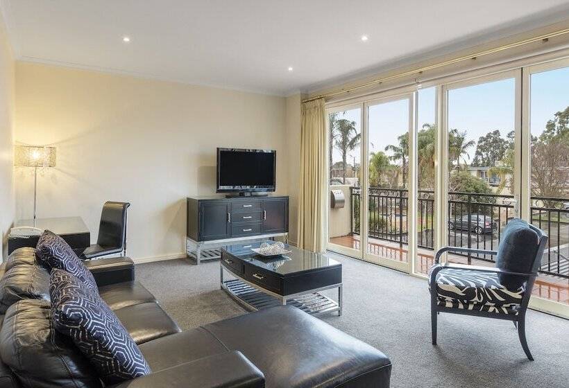 هتل The Carrington