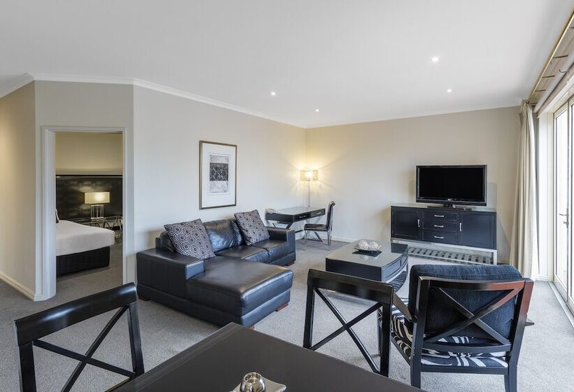 هتل The Carrington