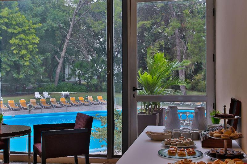 Howard Johnson By Wyndham Plaza Hotel Mayorazgo