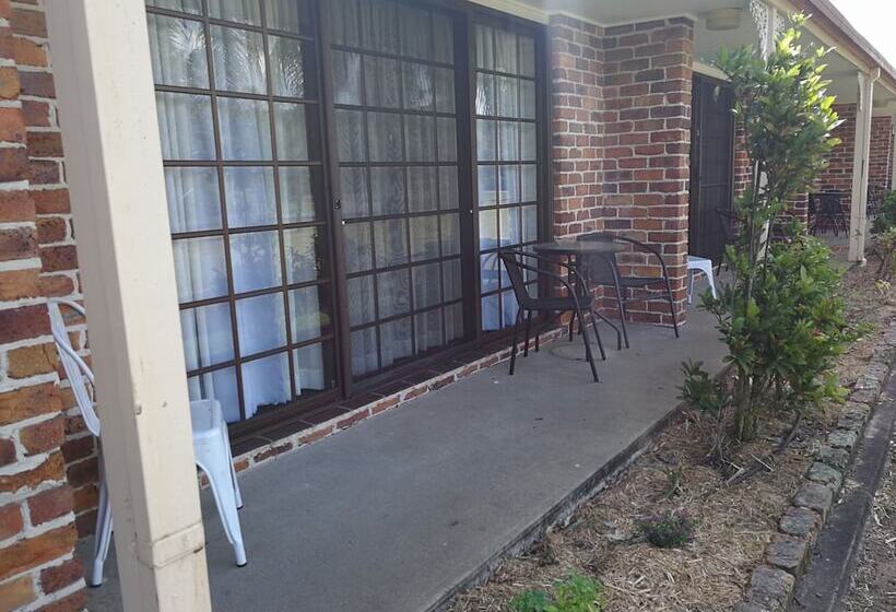 Lakeside Lodge Motel