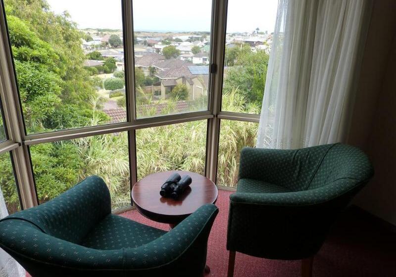 مُتل Blue Whale Motor Inn & Apartments