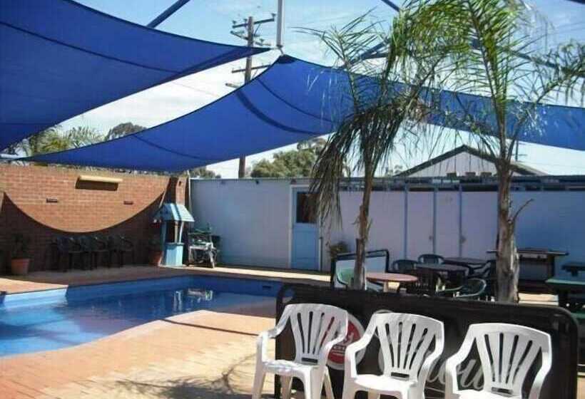 מוטל The Phoenix Artesian Spa Resort And Accommodation