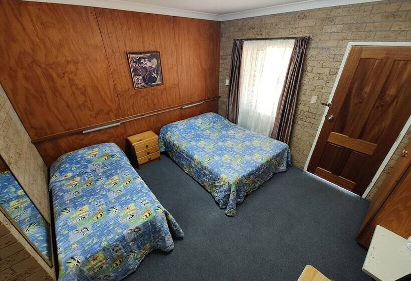 מוטל The Phoenix Artesian Spa Resort And Accommodation