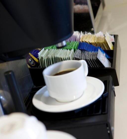 汽车旅馆 Ibis Styles Canberra Tall Trees