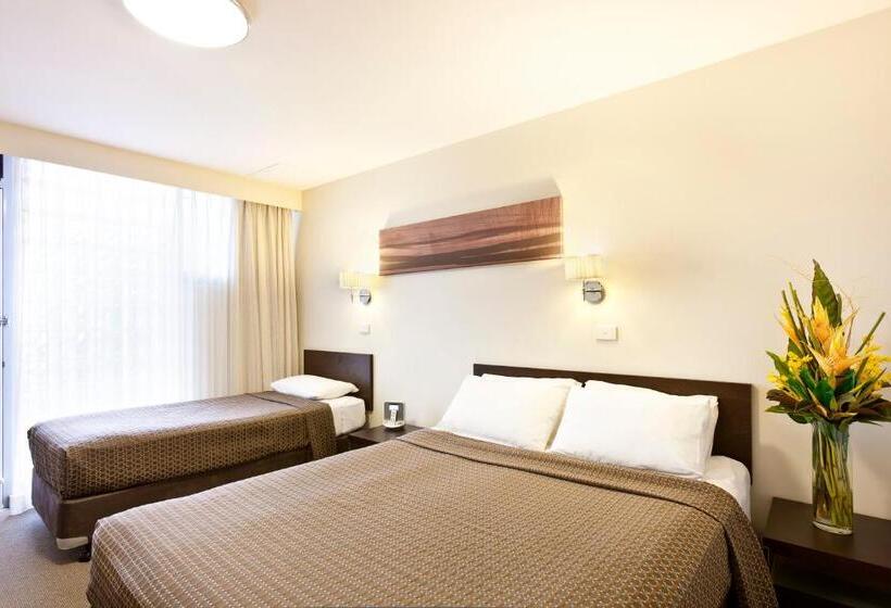 مُتل Ibis Styles Canberra Tall Trees