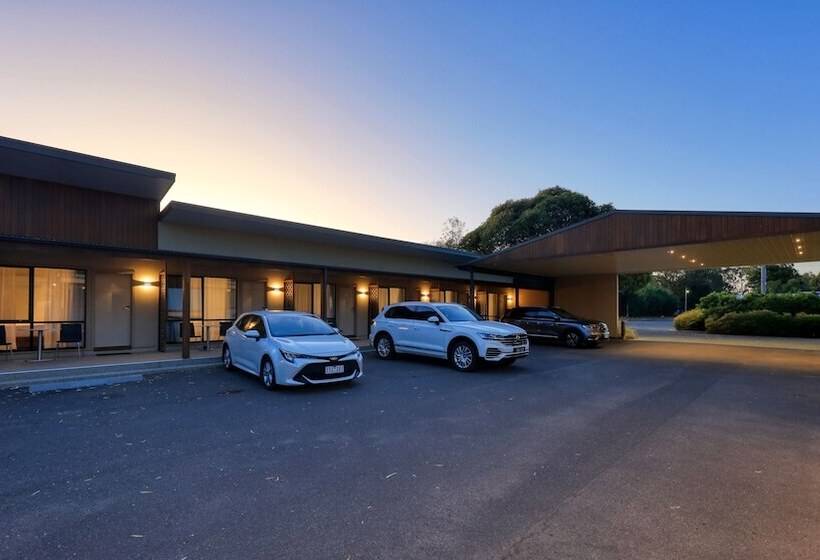 New Crossing Place Motel