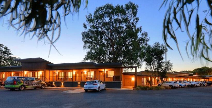 New Crossing Place Motel