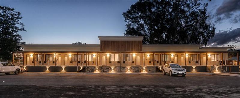 New Crossing Place Motel