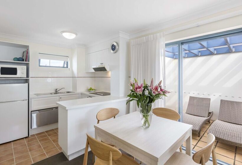 Oaks Gold Coast Calypso Plaza Suites