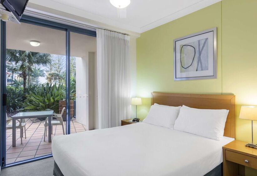 Oaks Gold Coast Calypso Plaza Suites
