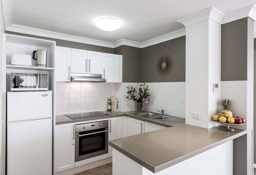 Oaks Gold Coast Calypso Plaza Suites