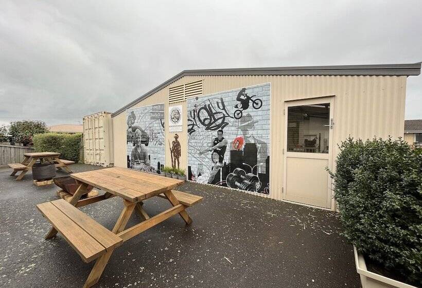 Seasonal South Motel & Function Centre