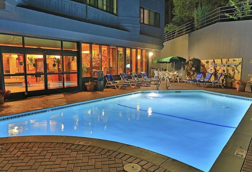 Курорт Hilton Vacation Club Tahoe Seasons Lake Tahoe