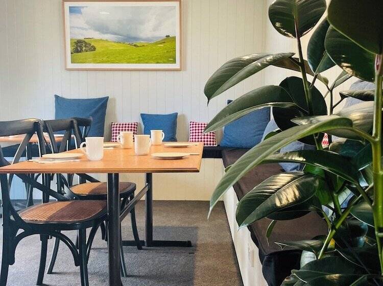 The Black Bull Motel