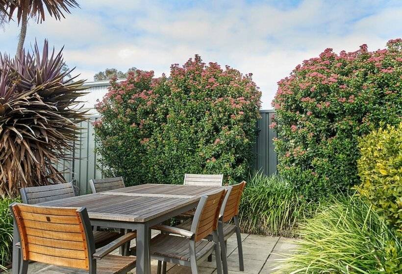 The Charles Boutique Hotel & Dining