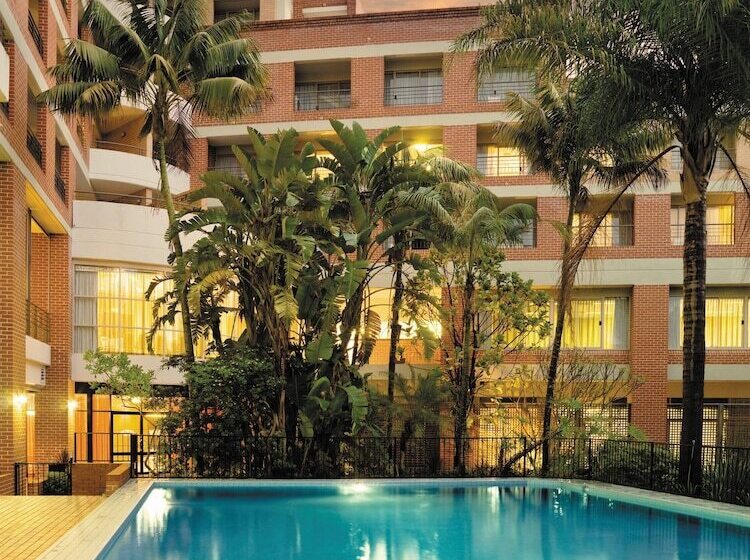 Adina Apartment Hotel Sydney Surry Hills