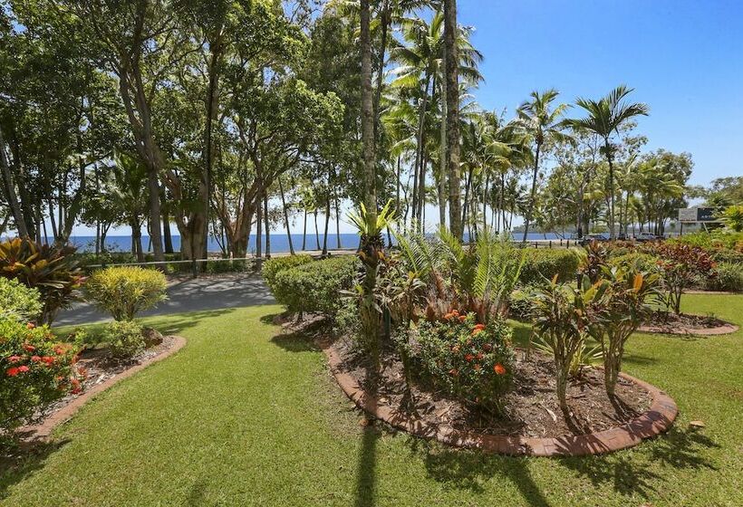 Agincourt Beachfront Apartments