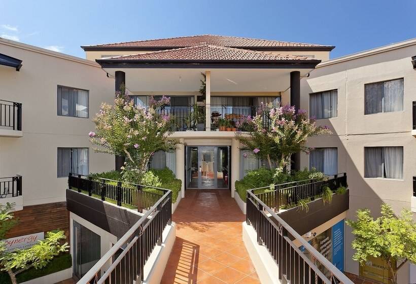 Astra Apartments   The Griffin