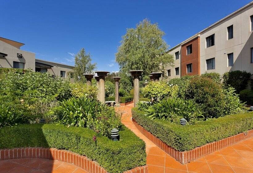 Astra Apartments   The Griffin