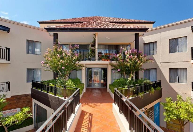 Astra Apartments   The Griffin