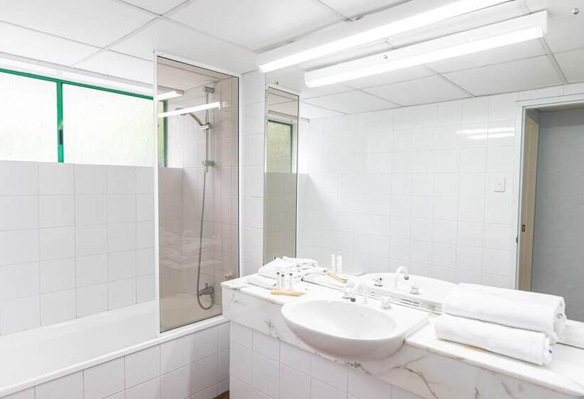 Club Tropical Resort   Official Onsite Reception & Check In