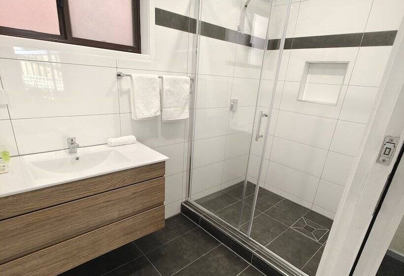 Coachman Motel And Holiday Units