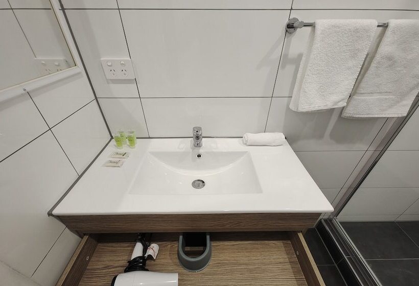 Coachman Motel And Holiday Units