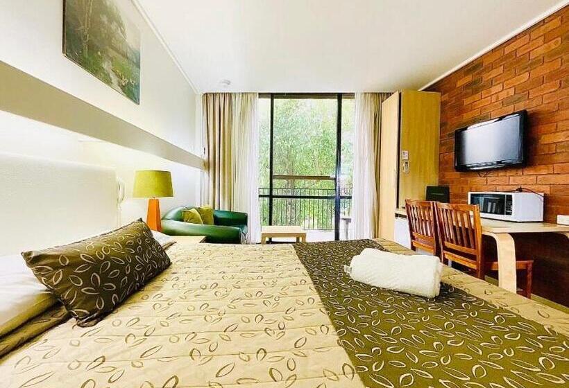 Connells Motel & Serviced Apartments