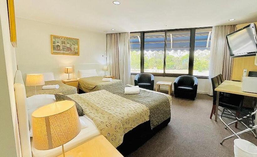 Connells Motel & Serviced Apartments