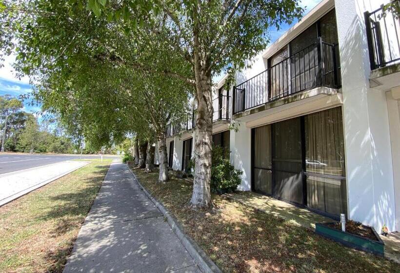 Connells Motel & Serviced Apartments