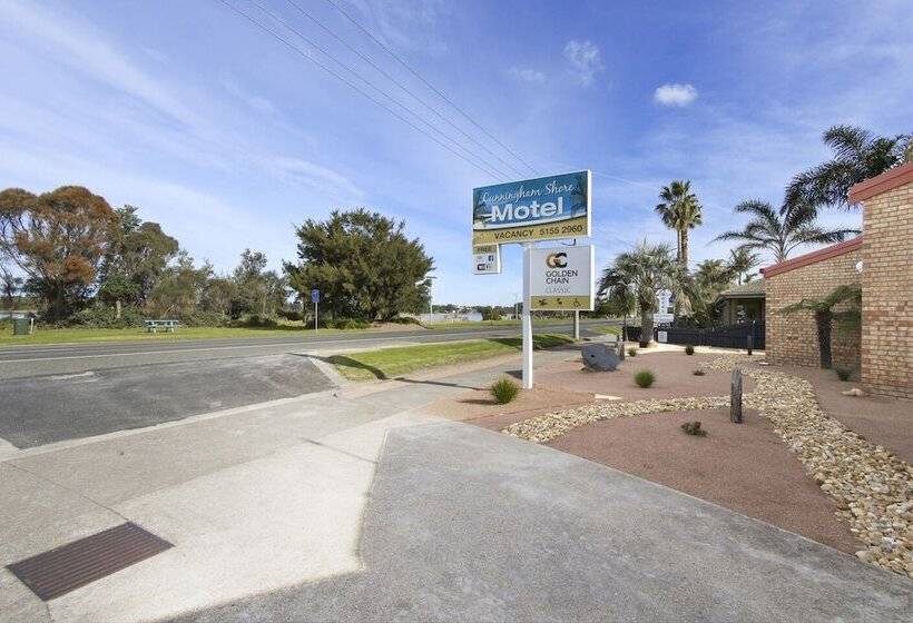 Cunningham Shore Motel
