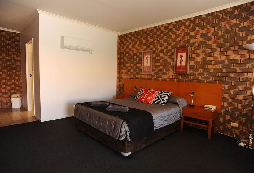 Horsham Mid City Court Motel