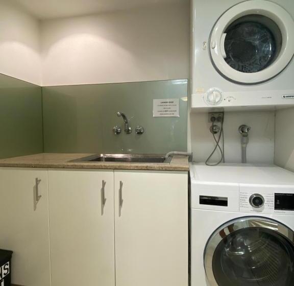 Отель 181 The Esplanade