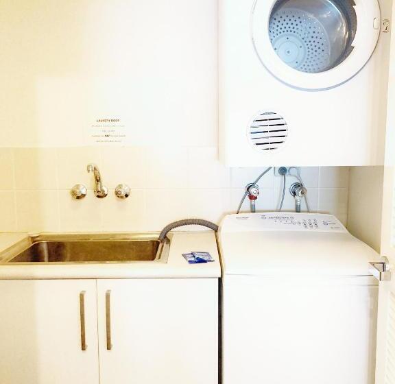 Отель 181 The Esplanade