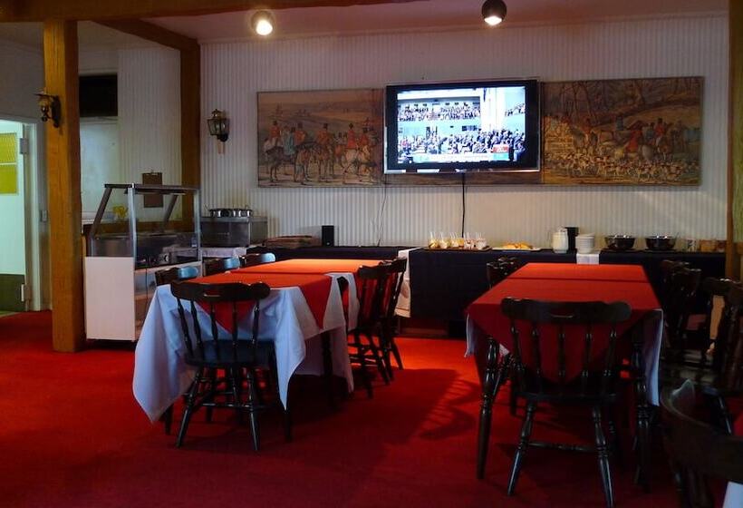 בית מלון כפרי Aberdeen Motor Inn