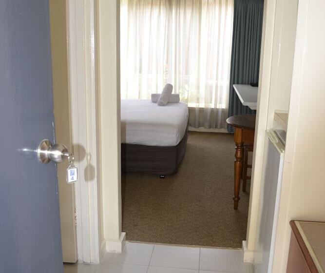 בית מלון כפרי Aberdeen Motor Inn