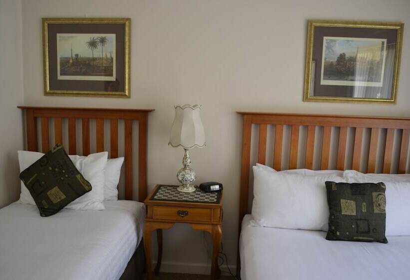 בית מלון כפרי Aberdeen Motor Inn