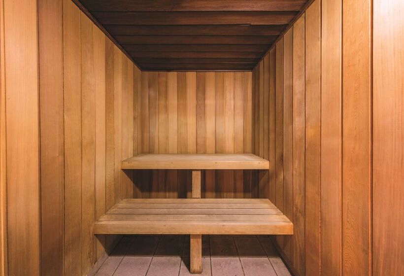 ホテル Adina Serviced Apartments Canberra Kingston