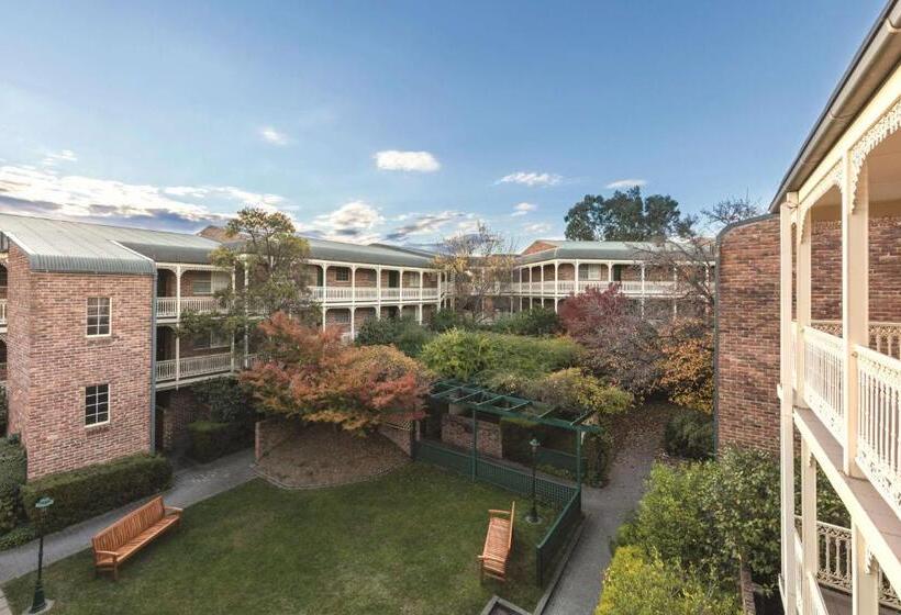 ホテル Adina Serviced Apartments Canberra Kingston