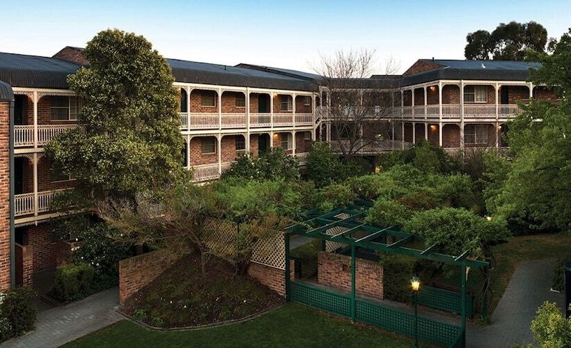 ホテル Adina Serviced Apartments Canberra Kingston