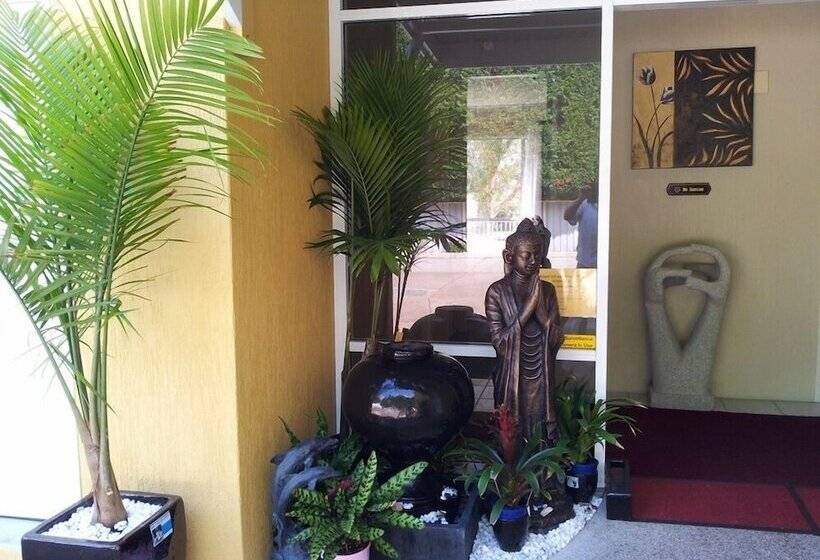 ホテル Admiral Nelson Motor Inn