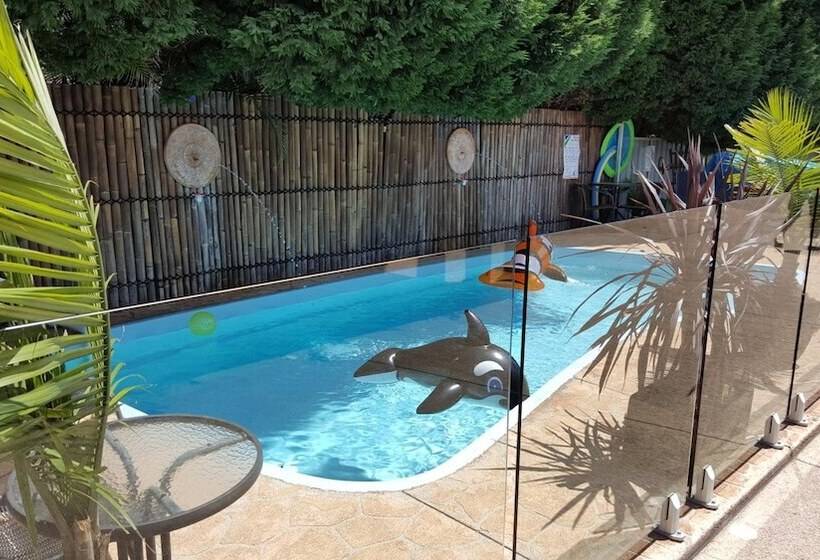 ホテル Admiral Nelson Motor Inn