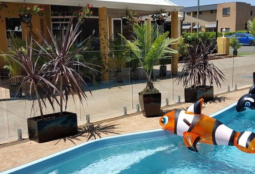 ホテル Admiral Nelson Motor Inn