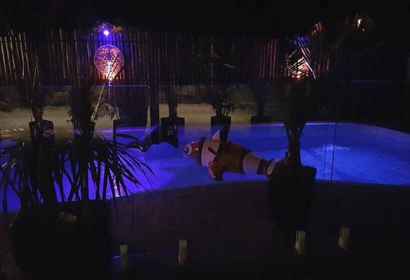 ホテル Admiral Nelson Motor Inn