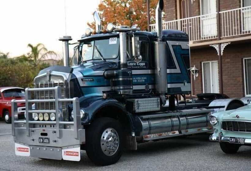 فندق Albury Classic Motor Inn