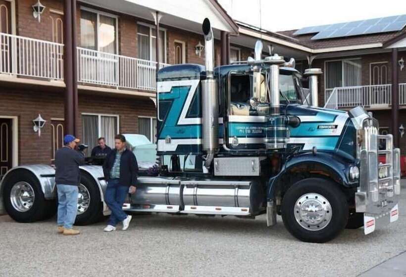 فندق Albury Classic Motor Inn