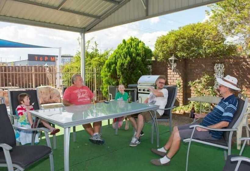 فندق Albury Classic Motor Inn